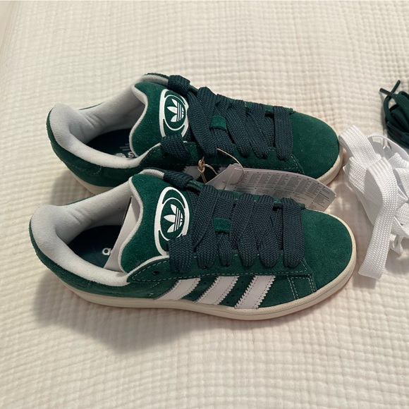 Adidas Campus 00S shoes in dark green, cloud white and off white. - Picture 5 of 7